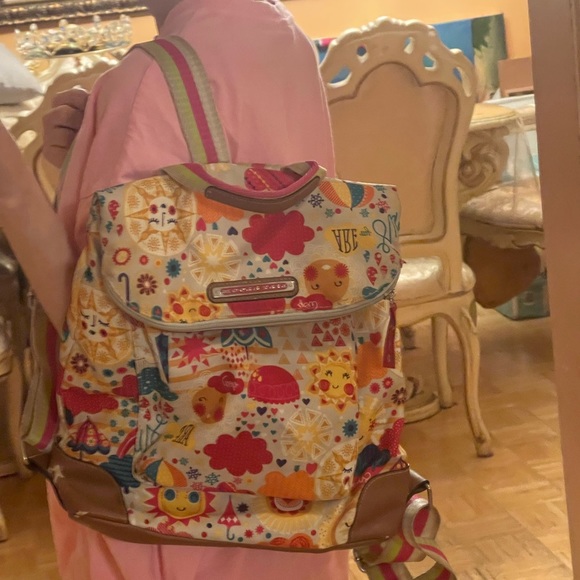 Backpack - Picture 3 of 11